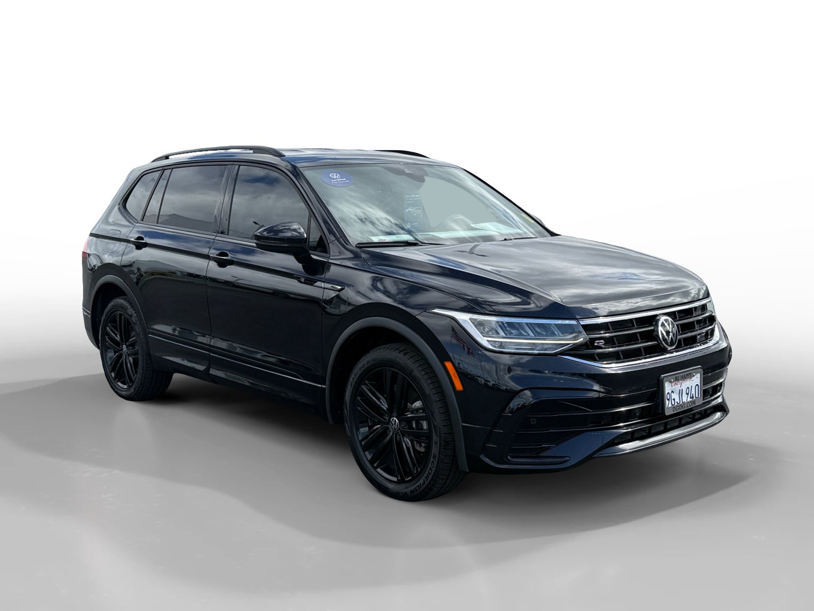Certified 2022 Volkswagen Tiguan SE R-Line FWD image 7