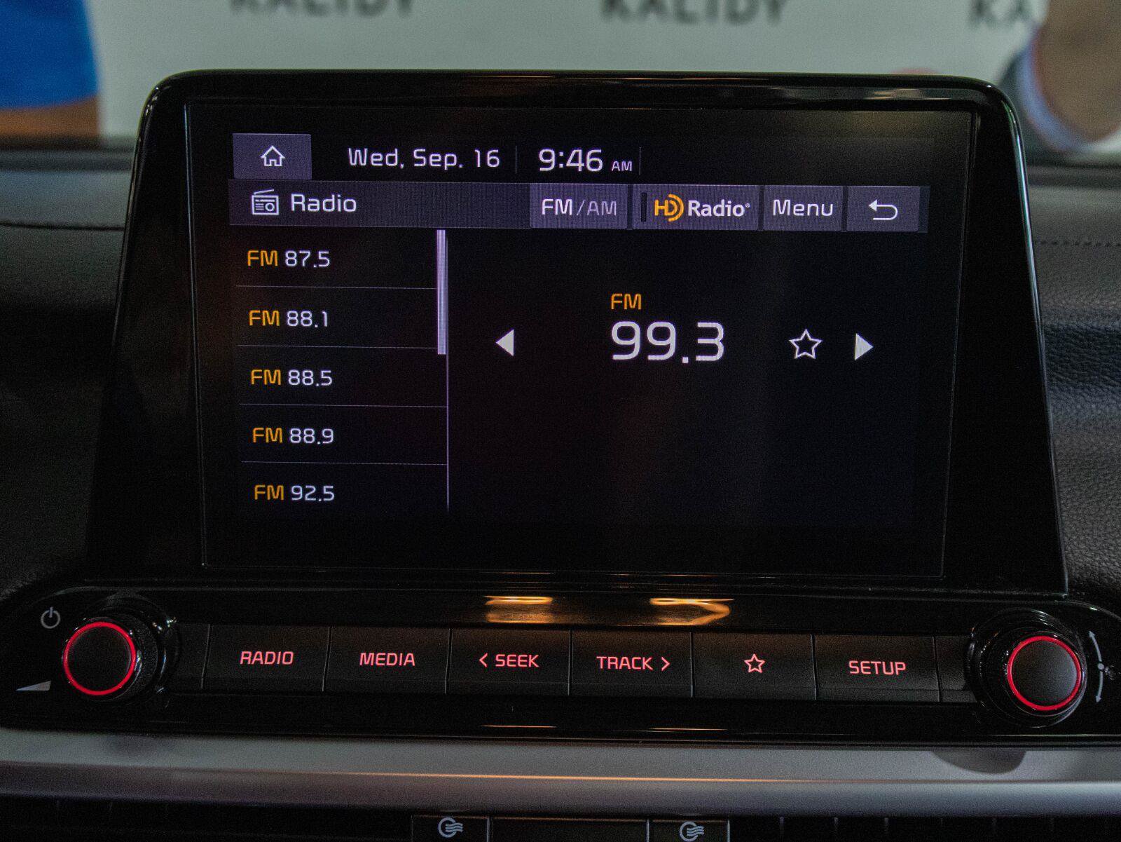 Used 2024 Kia Forte LXS w/ LXS Technology Package FWD image 8