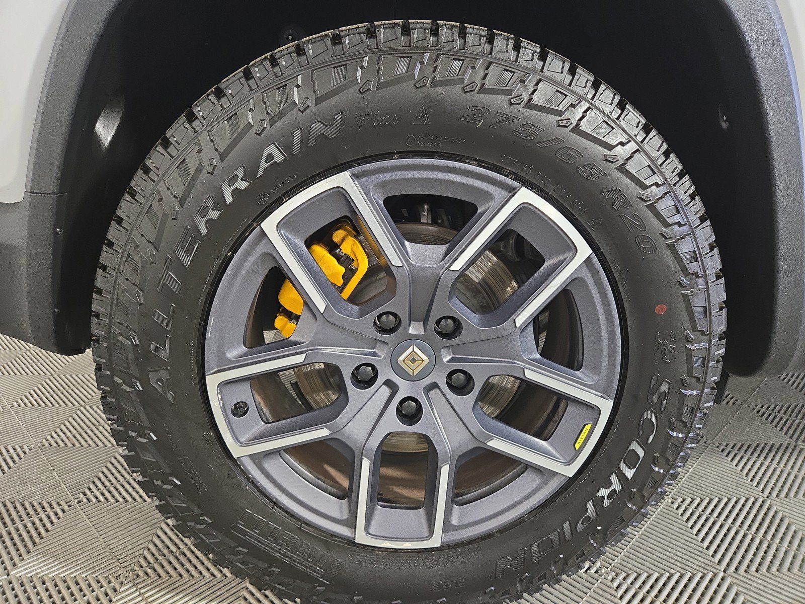 Used 2023 Rivian R1S Adventure AWD/4WD image 12