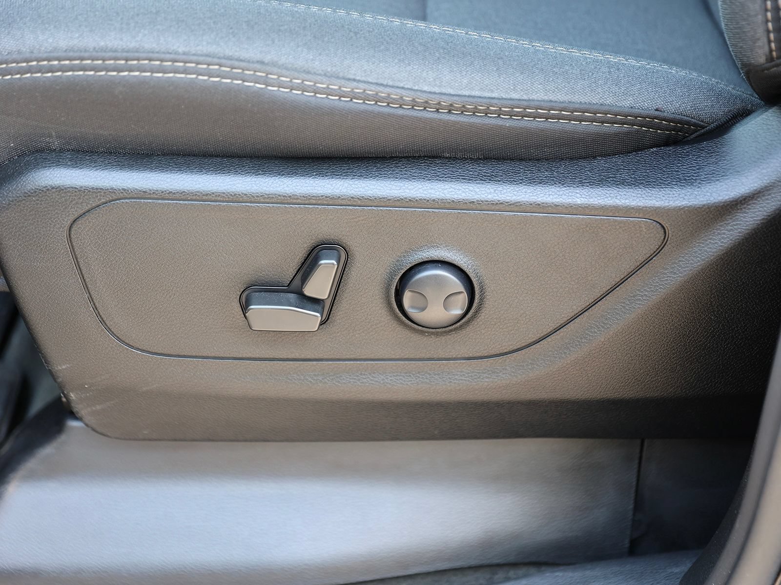 Used 2022 RAM 1500 Big Horn AWD/4WD image 23