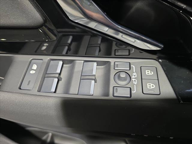 New 2026 Land Rover Range Rover Evoque Hoxton AWD/4WD image 28