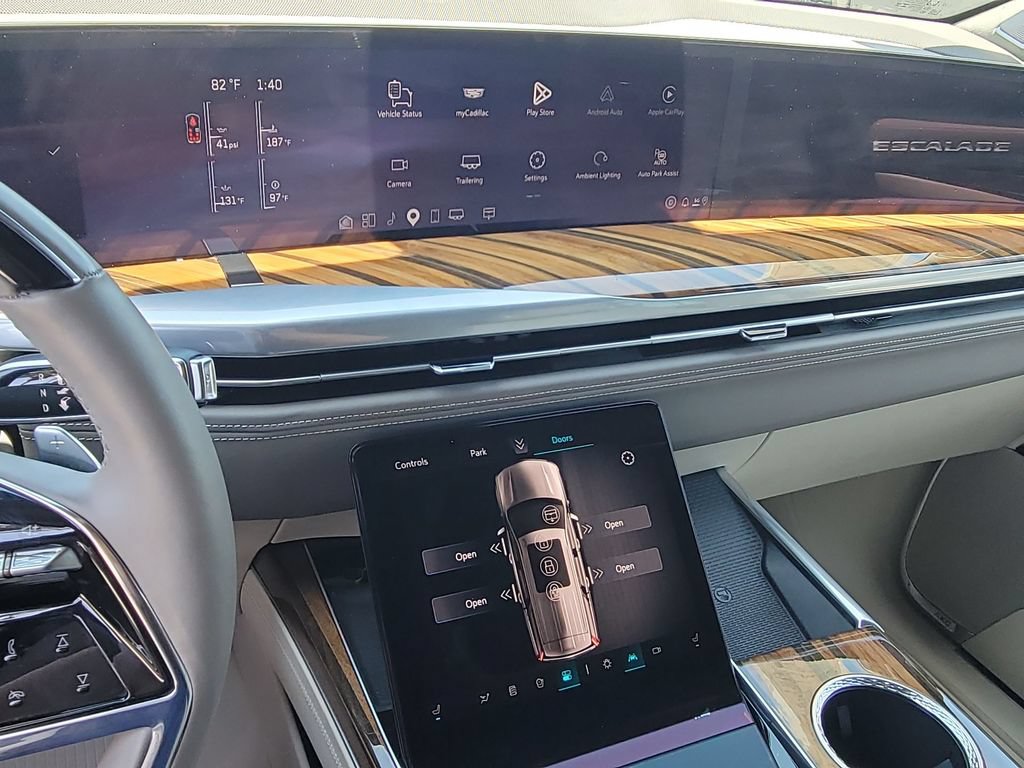 Certified 2025 Cadillac Escalade Sport Platinum AWD/4WD image 13