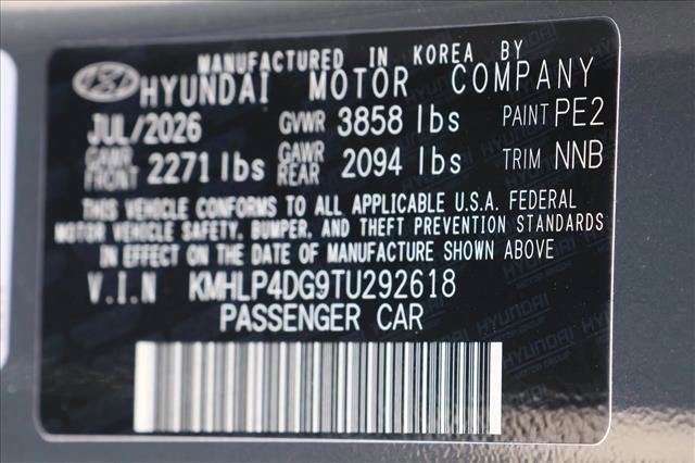 New 2026 Hyundai Elantra Limited FWD image 25
