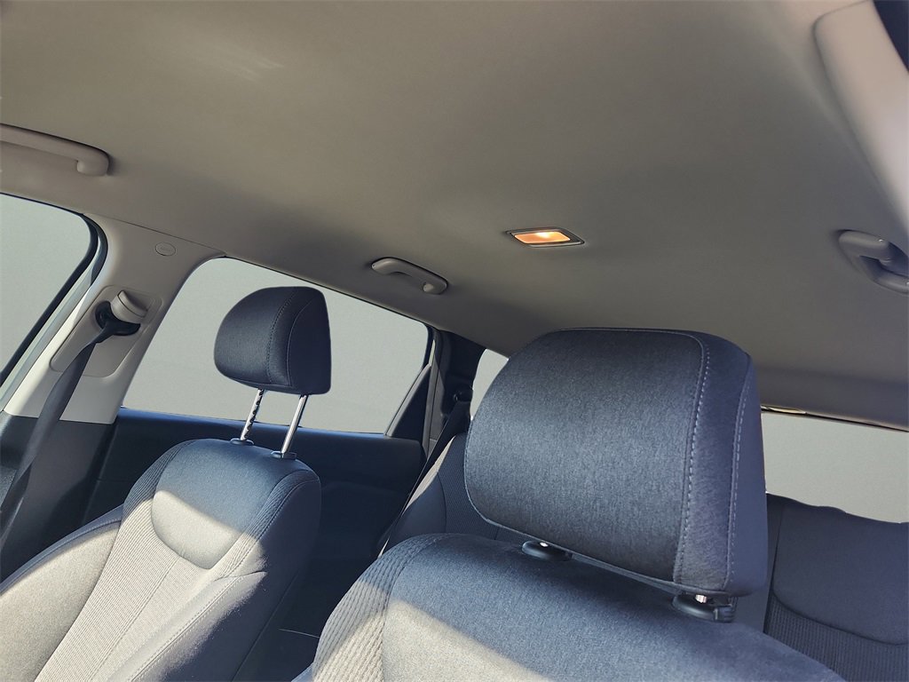 Used 2021 Hyundai Santa Fe SE image 17