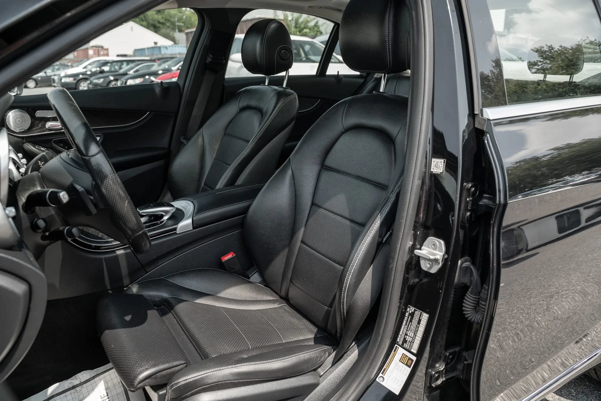 Used 2015 Mercedes-Benz C 300 4MATIC Sedan w/ Premium 1 Package image 8