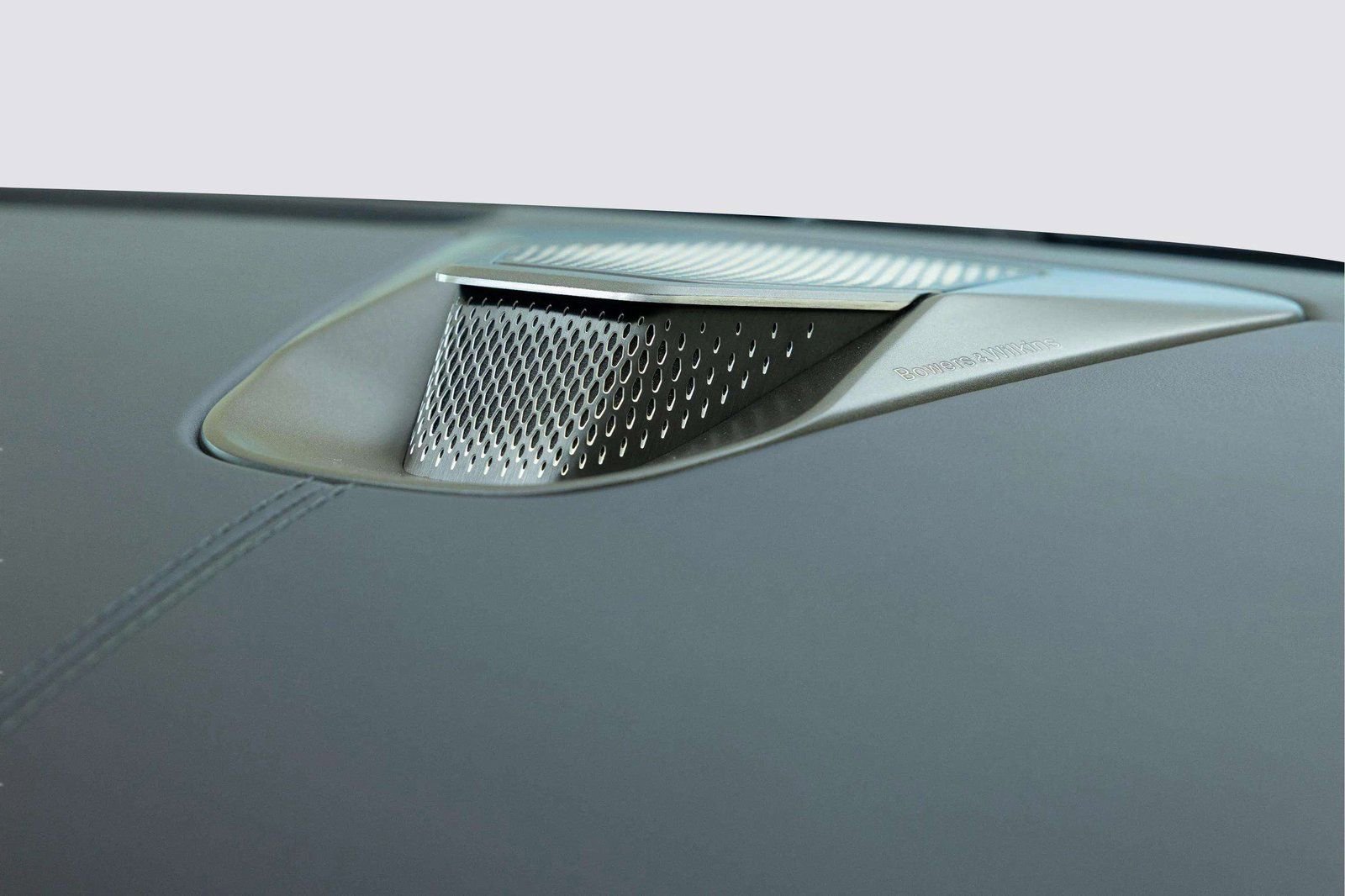 New 2026 Aston Martin Vanquish Convertible image 31