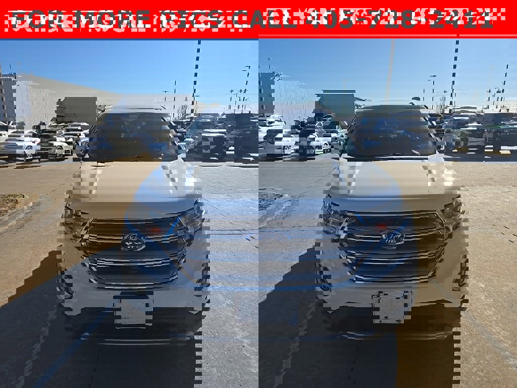 Used 2016 Ford Edge SEL w/ Equipment Group 201A image 2