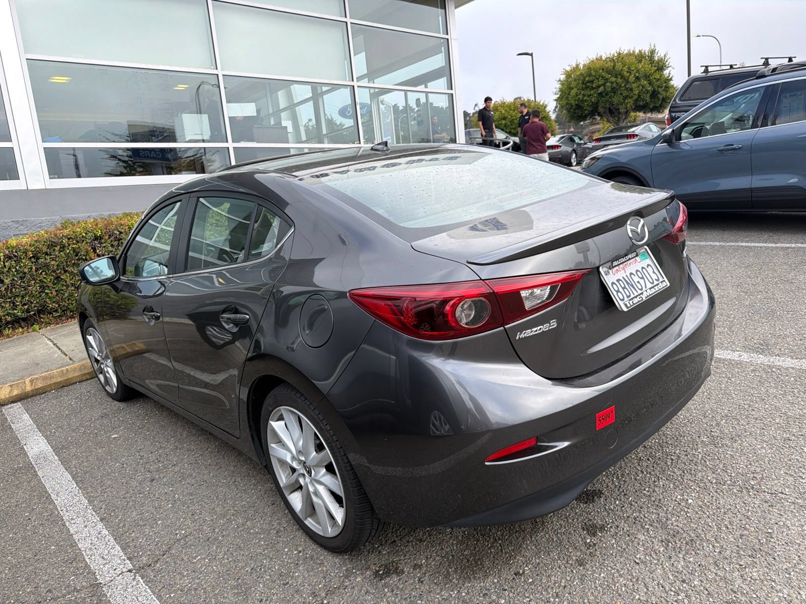 Used 2017 MAZDA MAZDA3 Grand Touring w/ Premium Equipment Package FWD image 4