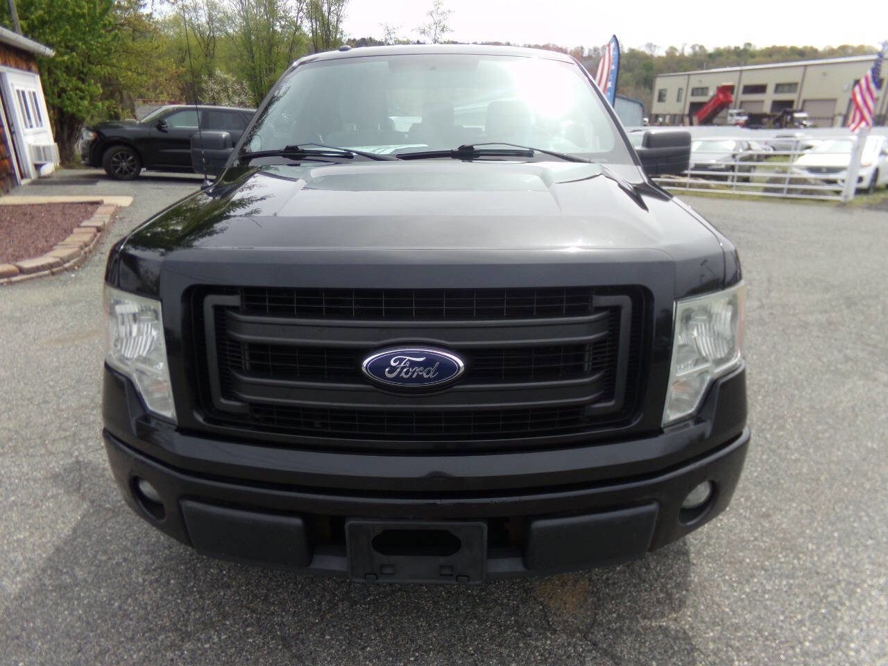 Used 2013 Ford F150 STX w/ Mid Equipment Group RWD image 2