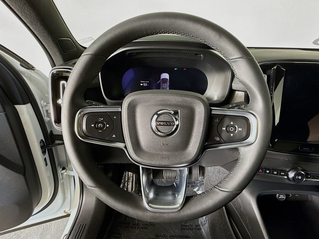 Certified 2023 Volvo C40 P8 Recharge Ultimate w/ Protection Package Premier image 11