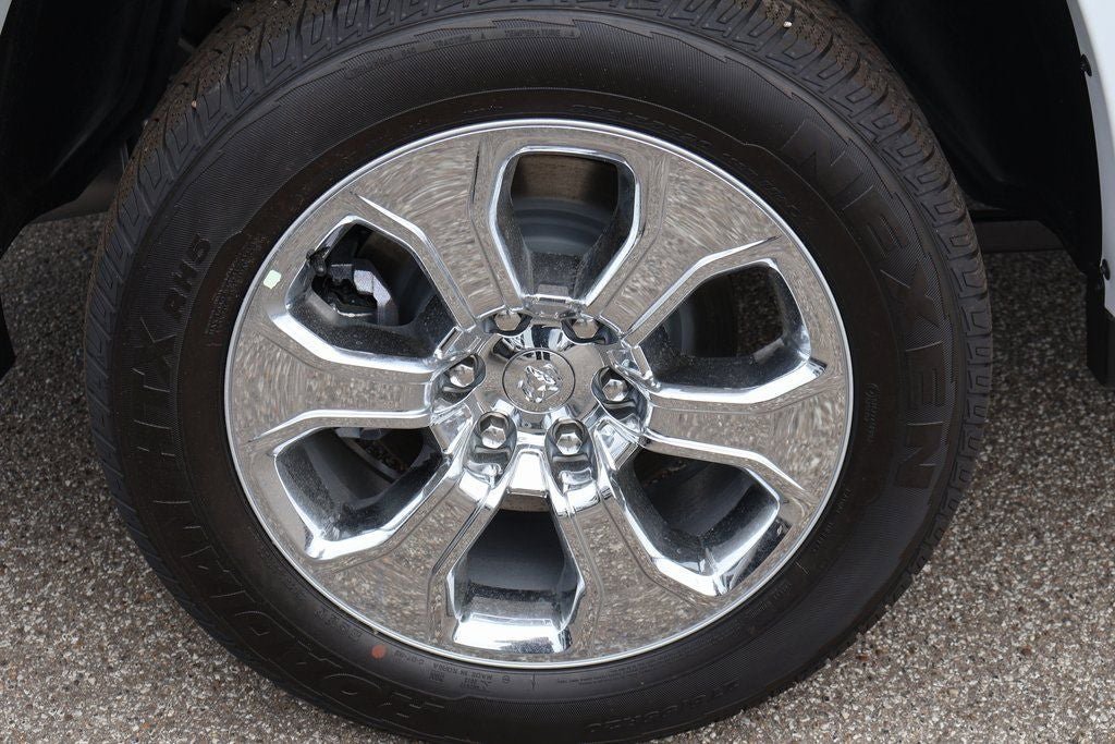 New 2025 RAM 1500 Big Horn AWD/4WD image 4