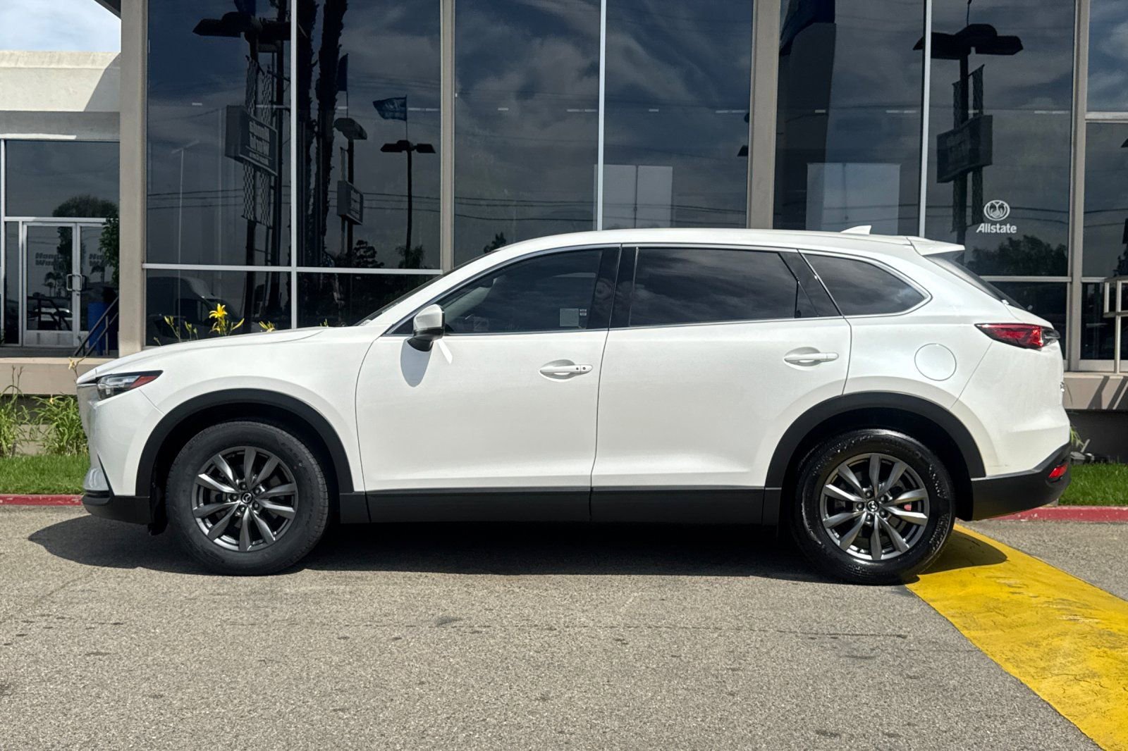 Used 2023 MAZDA CX-9 Touring image 7