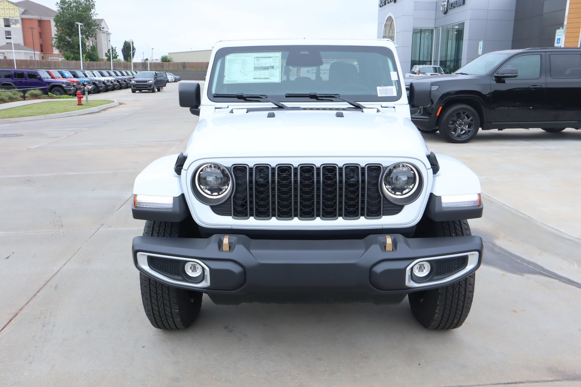 New 2026 Jeep Gladiator Sport AWD/4WD image 10