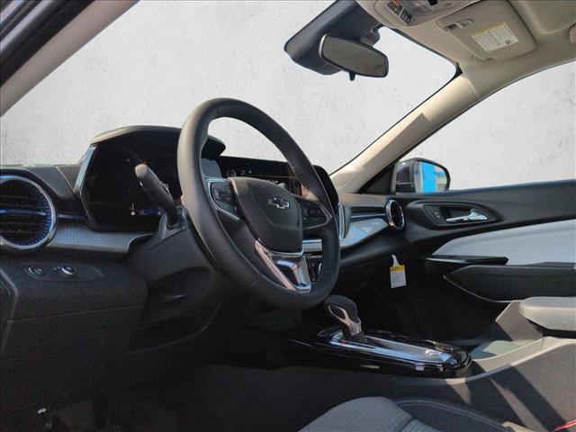 New 2026 Chevrolet Trax LT w/ Driver Confidence Package FWD image 3