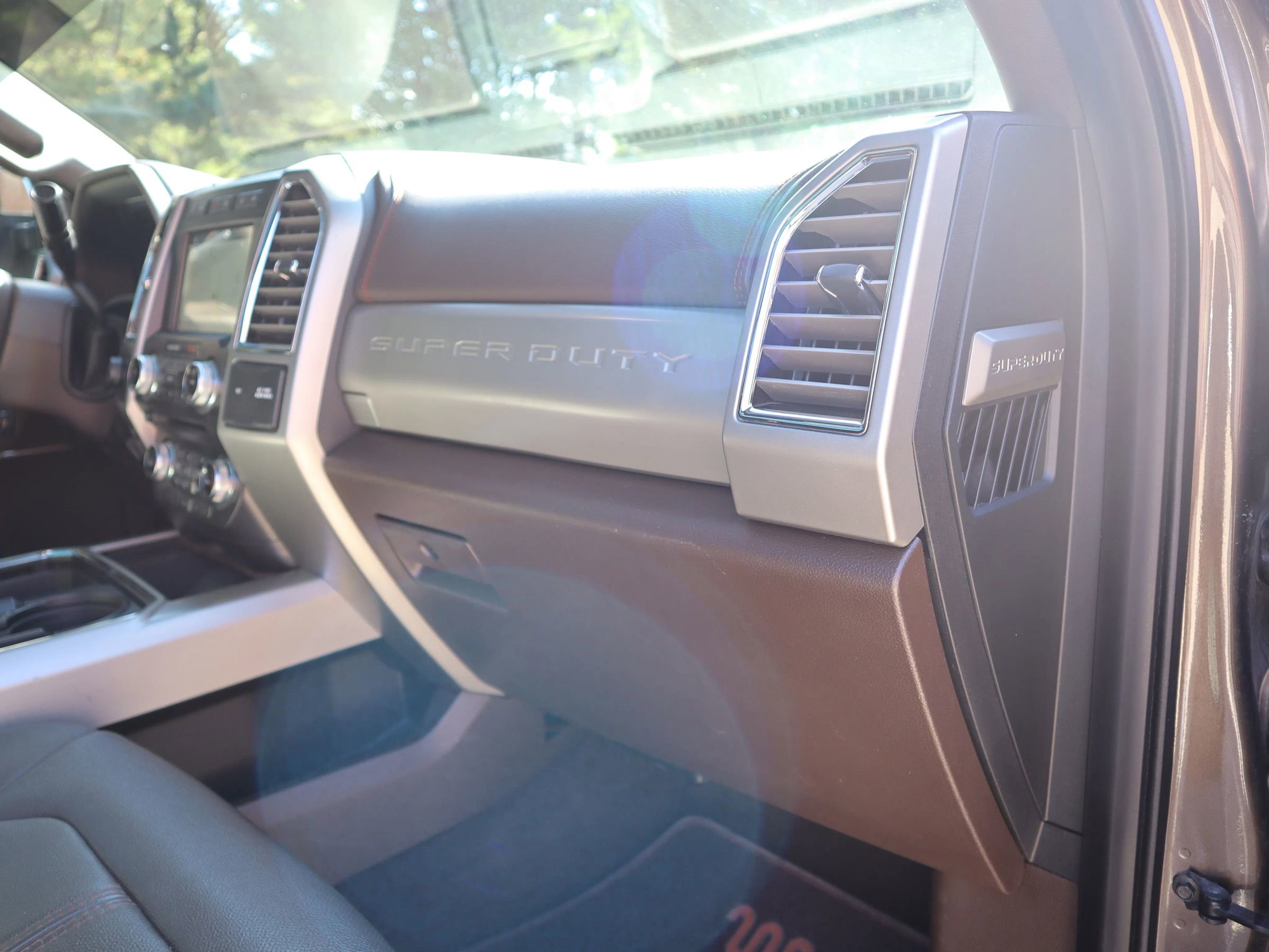 Used 2017 Ford F250 King Ranch w/ King Ranch Ultimate Package image 35