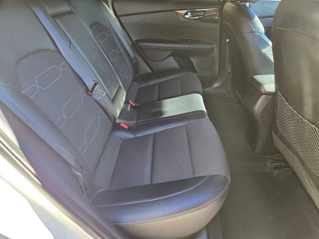 Used 2023 Kia Forte GT-Line image 18