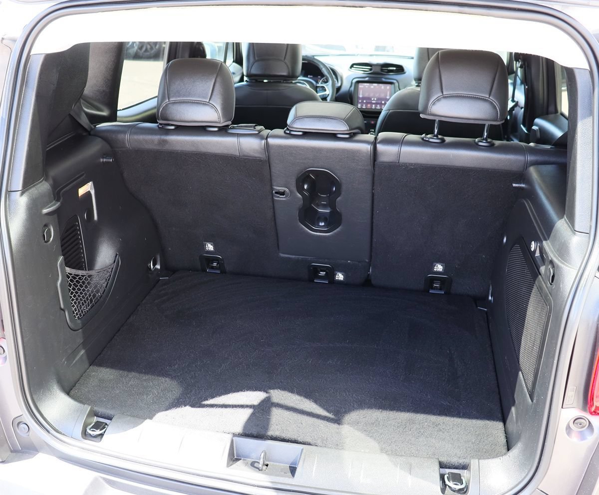 Used 2019 Jeep Renegade Trailhawk AWD/4WD image 24