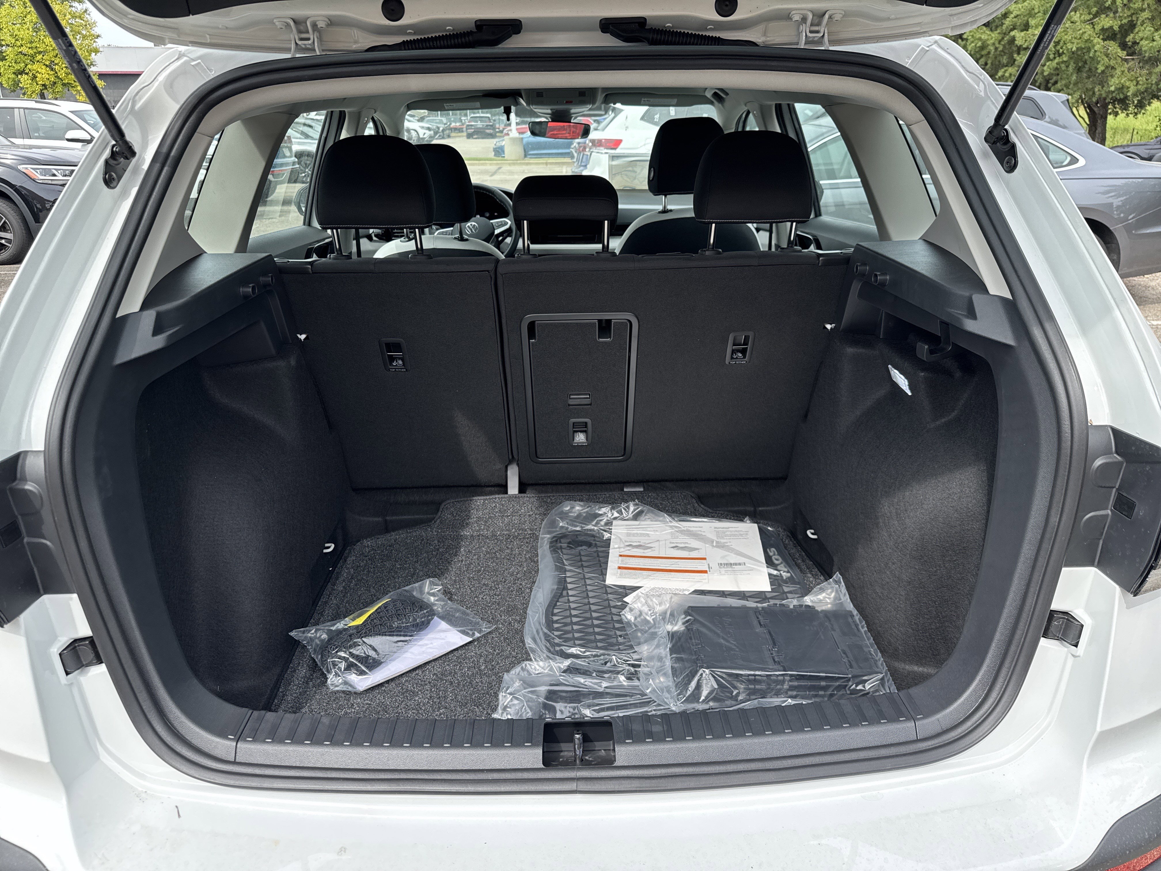 New 2025 Volkswagen Taos S image 4