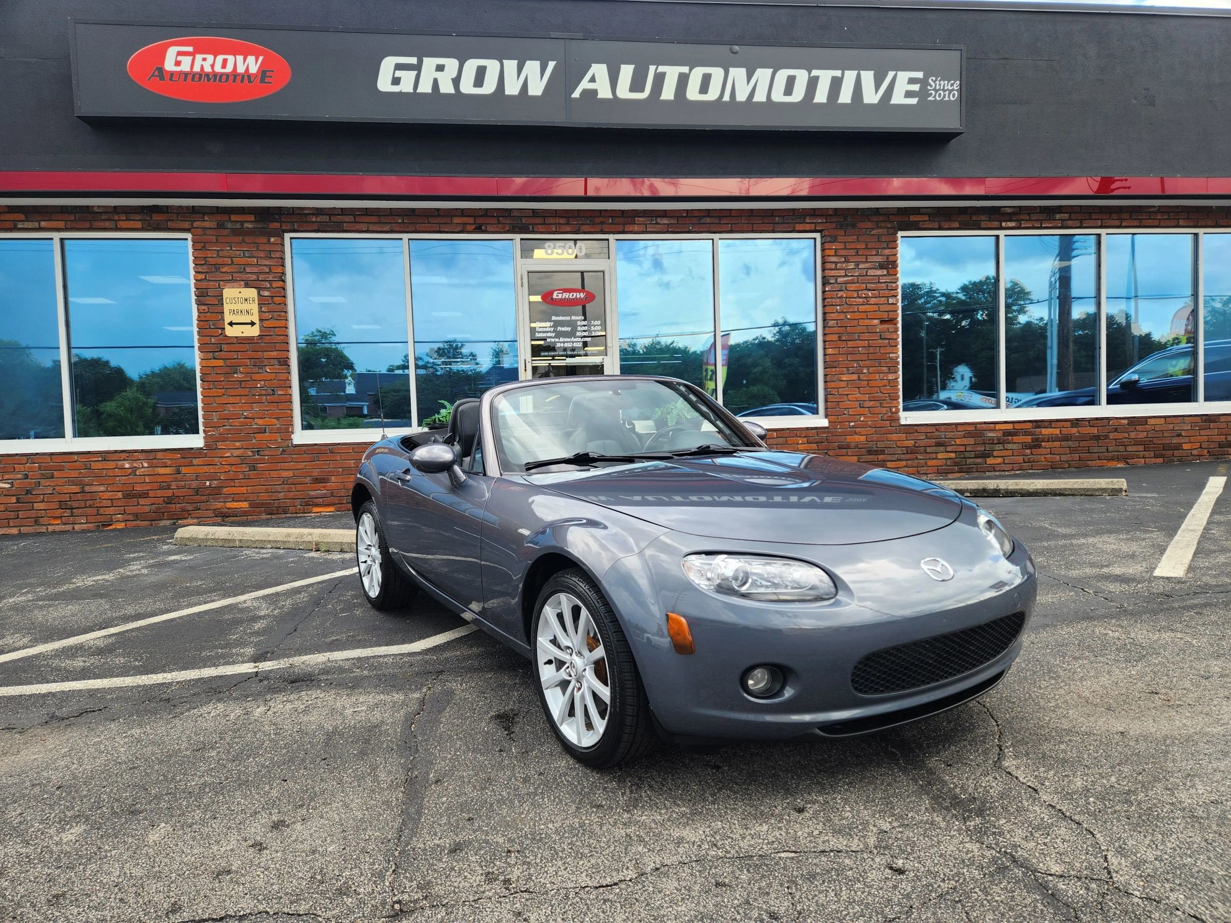 Used 2007 MAZDA MX-5 Miata Grand Touring w/ Premium Pkg image 57