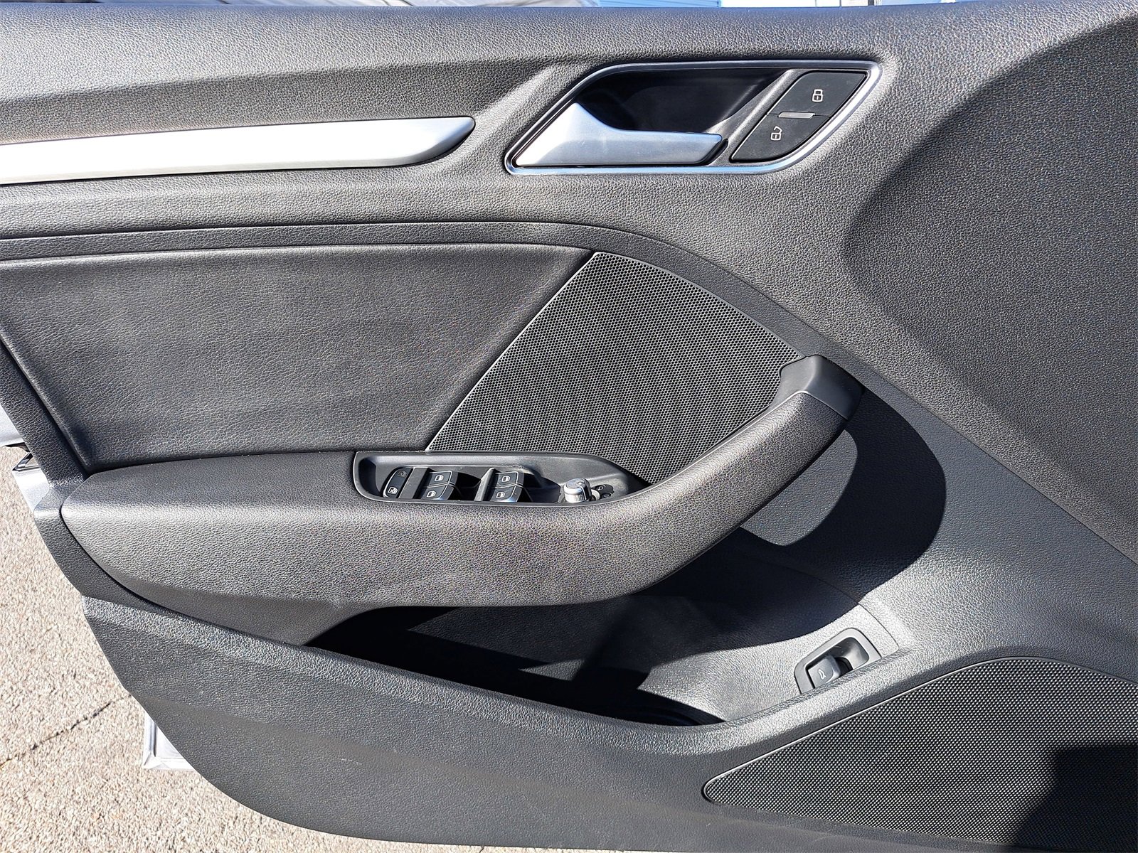 Used 2016 Audi S3 Premium Plus w/ Technology Package image 28