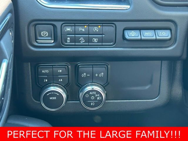 Used 2023 GMC Yukon AT4 w/ AT4 Premium Package AWD/4WD image 22