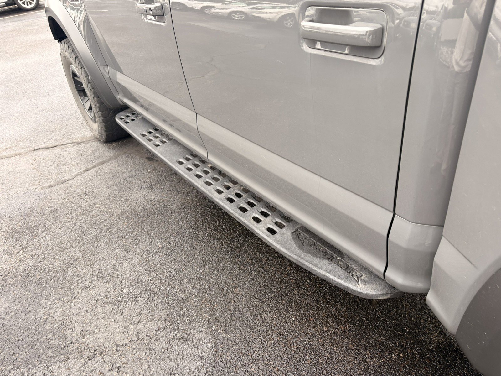 Used 2018 Ford F150 Raptor w/ Equipment Group 802A Luxury image 11