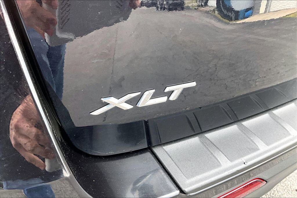 Used 2021 Ford Explorer XLT AWD/4WD image 34
