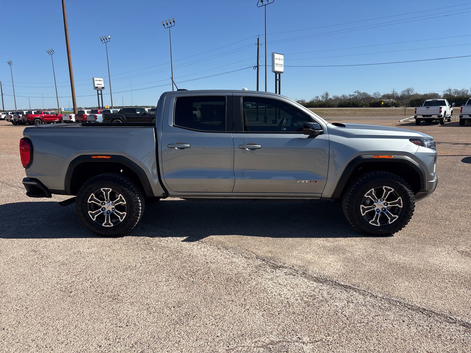 Certified 2025 GMC Canyon AT4 w/ AT4 Premium Package image 7
