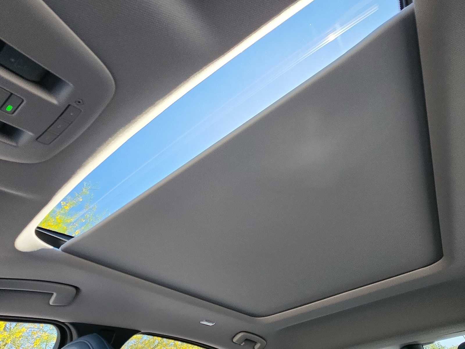 Used 2023 Nissan Ariya AWD/4WD image 30