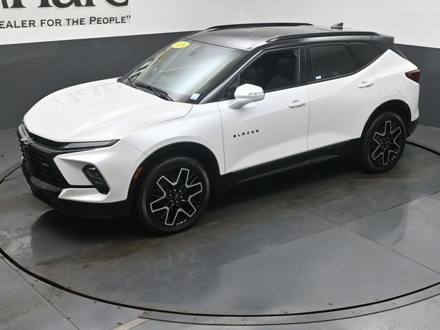 Used 2023 Chevrolet Blazer RS w/ Driver Confidence II Package image 43