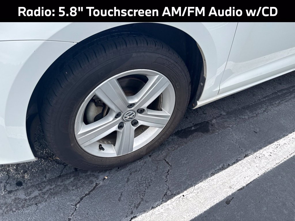 Used 2015 Volkswagen Golf TDI S FWD image 3