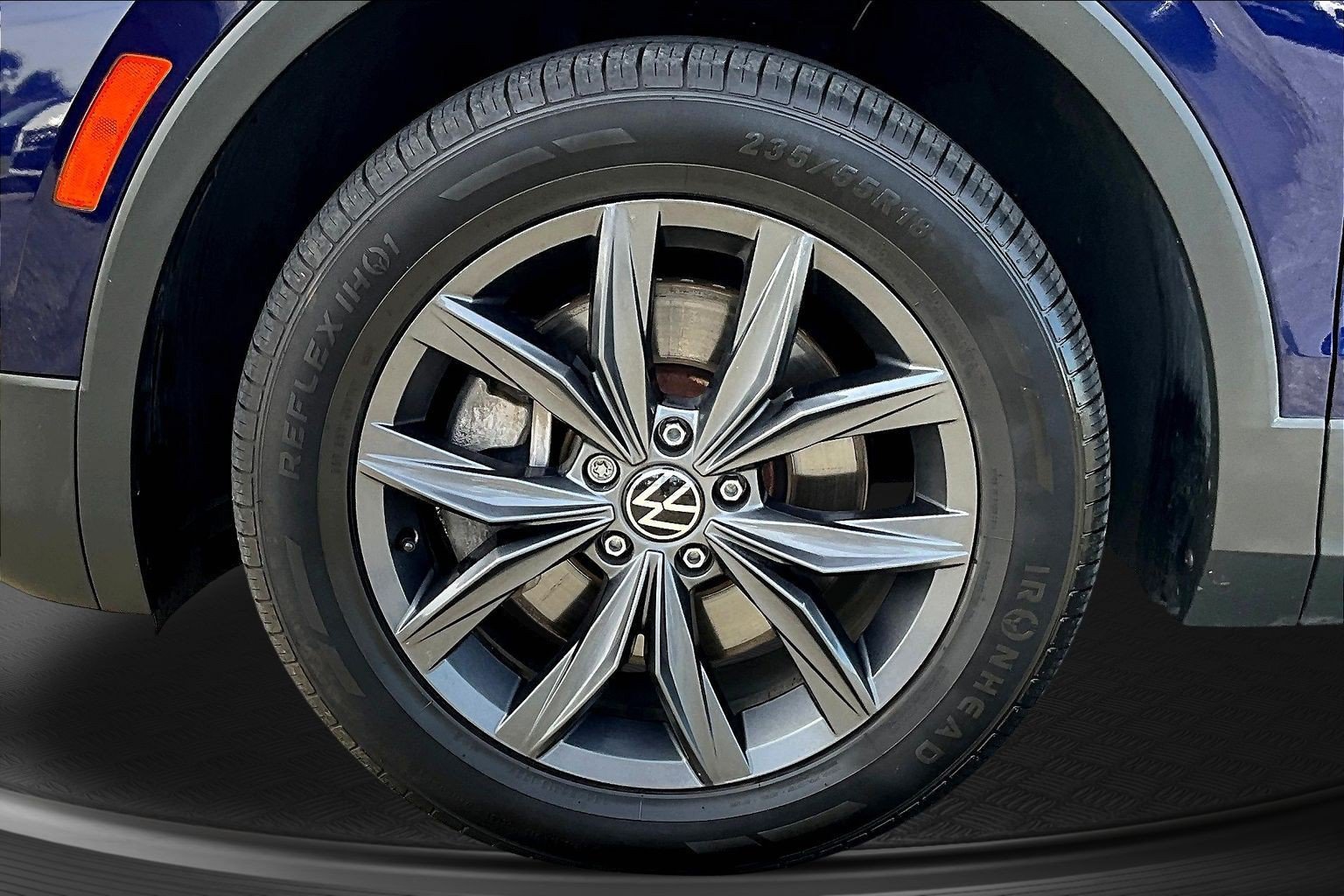 Used 2022 Volkswagen Tiguan SE FWD image 28