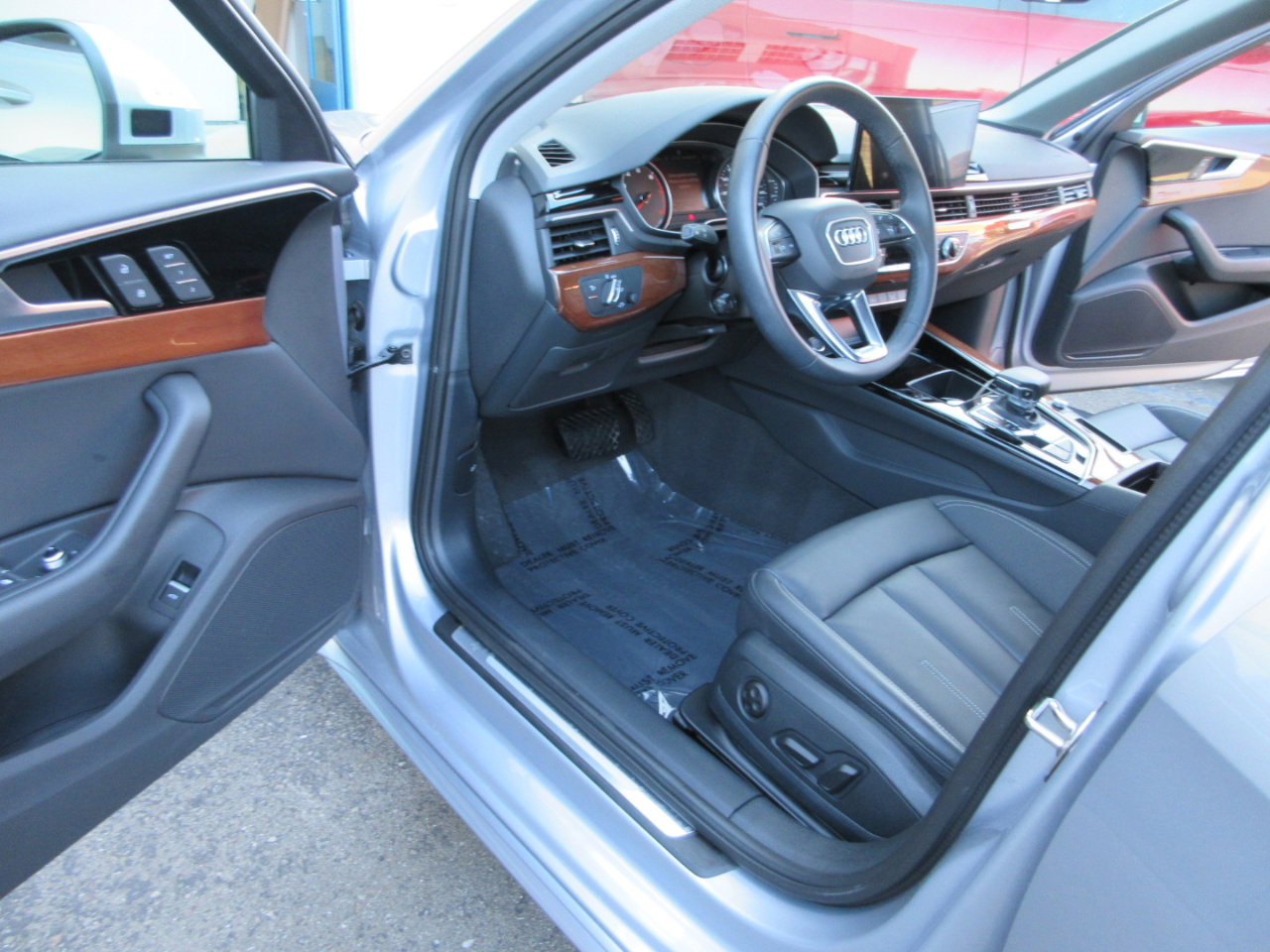 Used 2024 Audi A4 2.0T Premium image 6