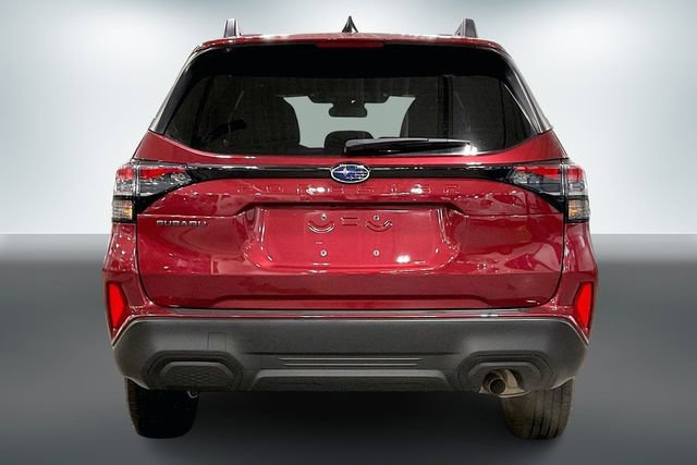 Used 2025 Subaru Forester Premium image 4