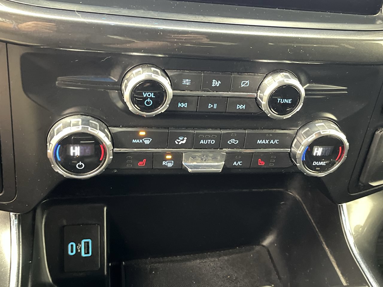Used 2021 Ford F150 XLT w/ Equipment Group 302A High AWD/4WD image 22