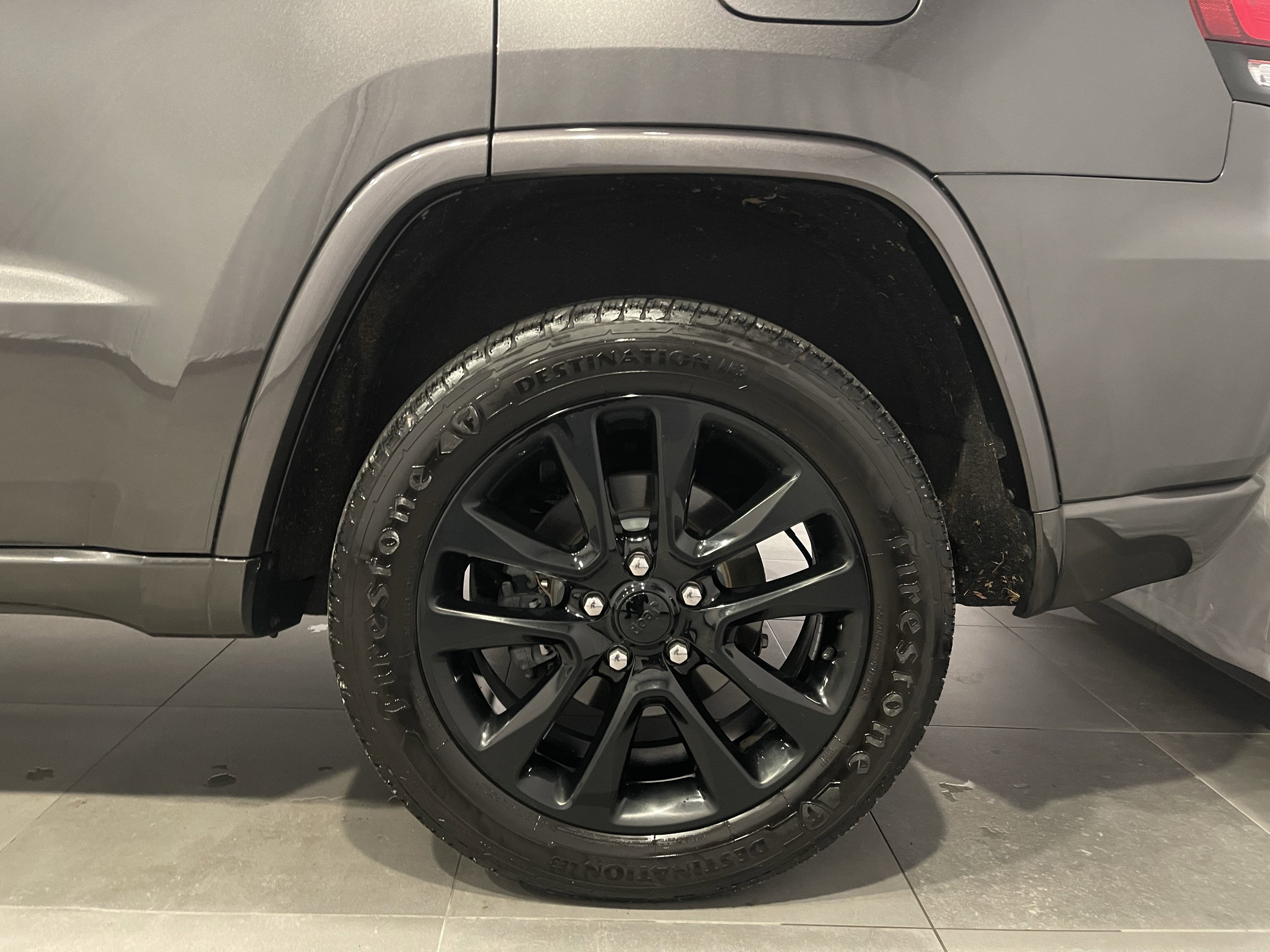 Used 2019 Jeep Grand Cherokee Altitude image 9