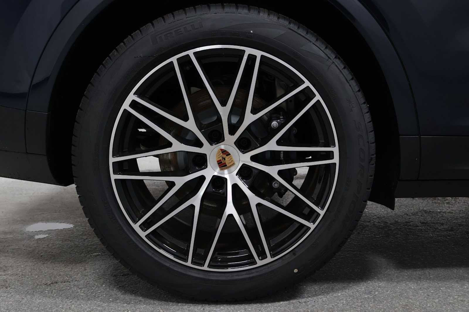New 2026 Porsche Cayenne AWD/4WD image 36