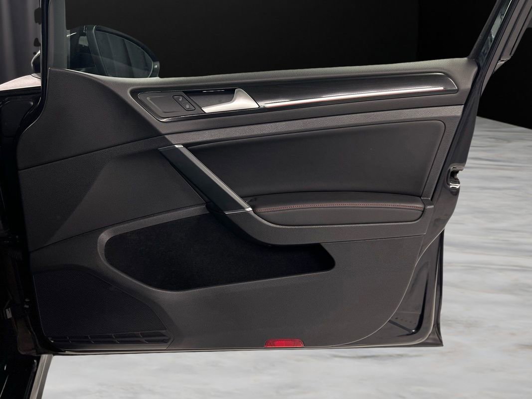 Used 2015 Volkswagen GTI Autobahn w/ Lighting Package (SEL) image 36