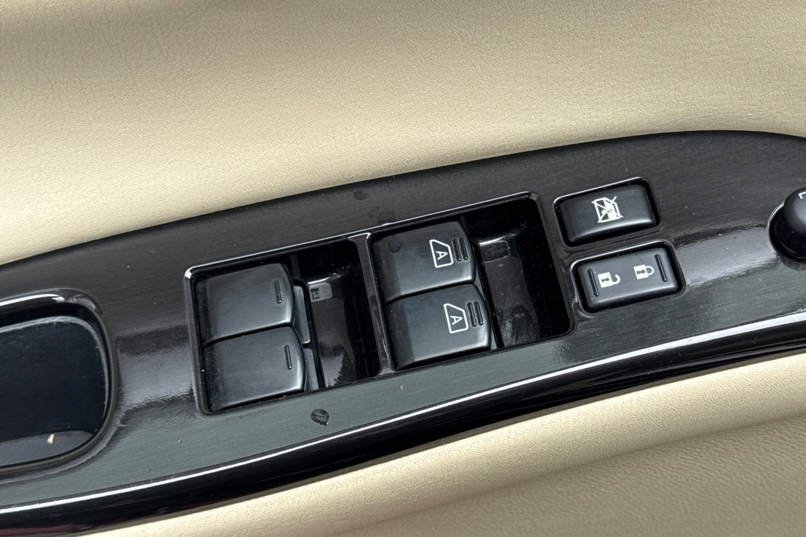 Used 2017 INFINITI QX50 AWD w/ Technology Package image 13