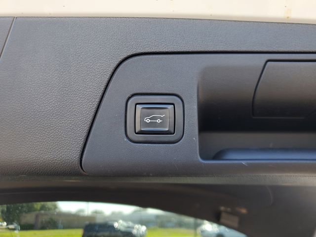 Used 2022 Buick Envision Essence w/ Safety Package image 7