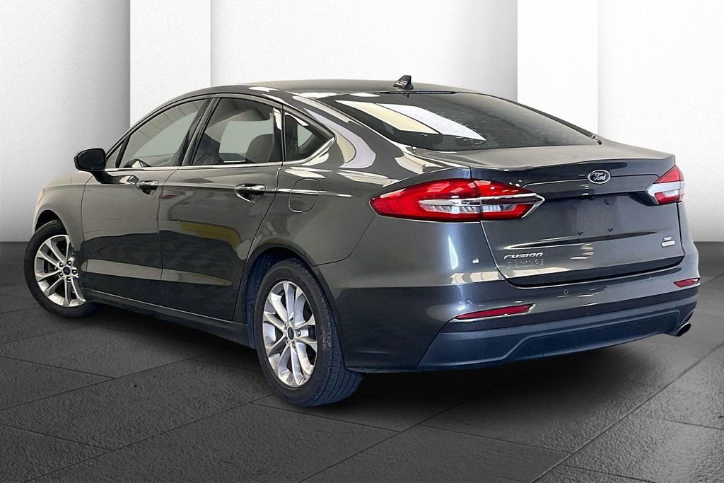 Used 2019 Ford Fusion SE image 8