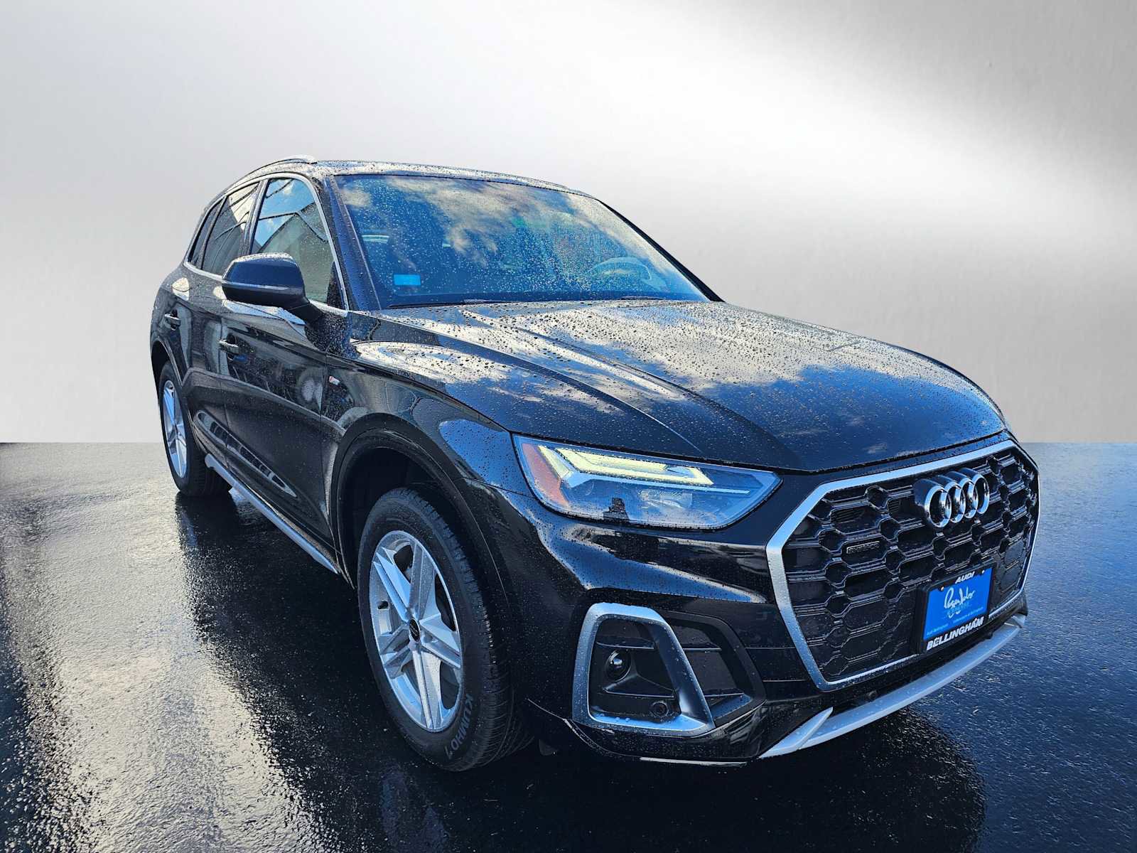 New 2025 Audi Q5 e Premium image 1