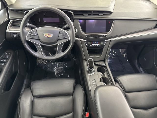 Used 2017 Cadillac XT5 Premium Luxury w/ LPO, Wheel Lock Package AWD/4WD image 23