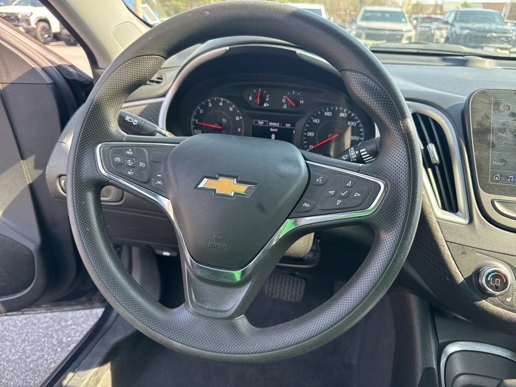 Used 2023 Chevrolet Malibu LT image 16