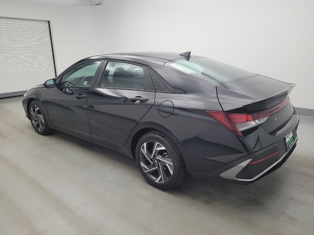 Used 2025 Hyundai Elantra Sport FWD image 3