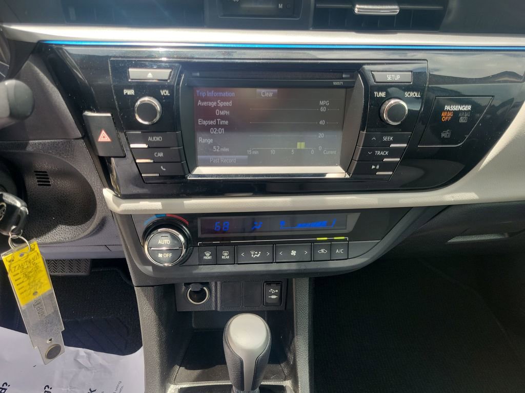 Used 2016 Toyota Corolla LE FWD image 23