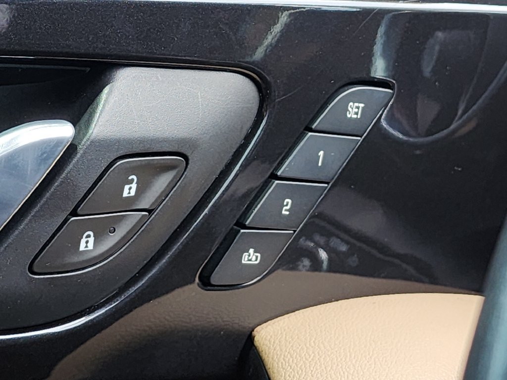 Used 2019 Chevrolet Blazer Premier w/ Driver Confidence II Package FWD image 34