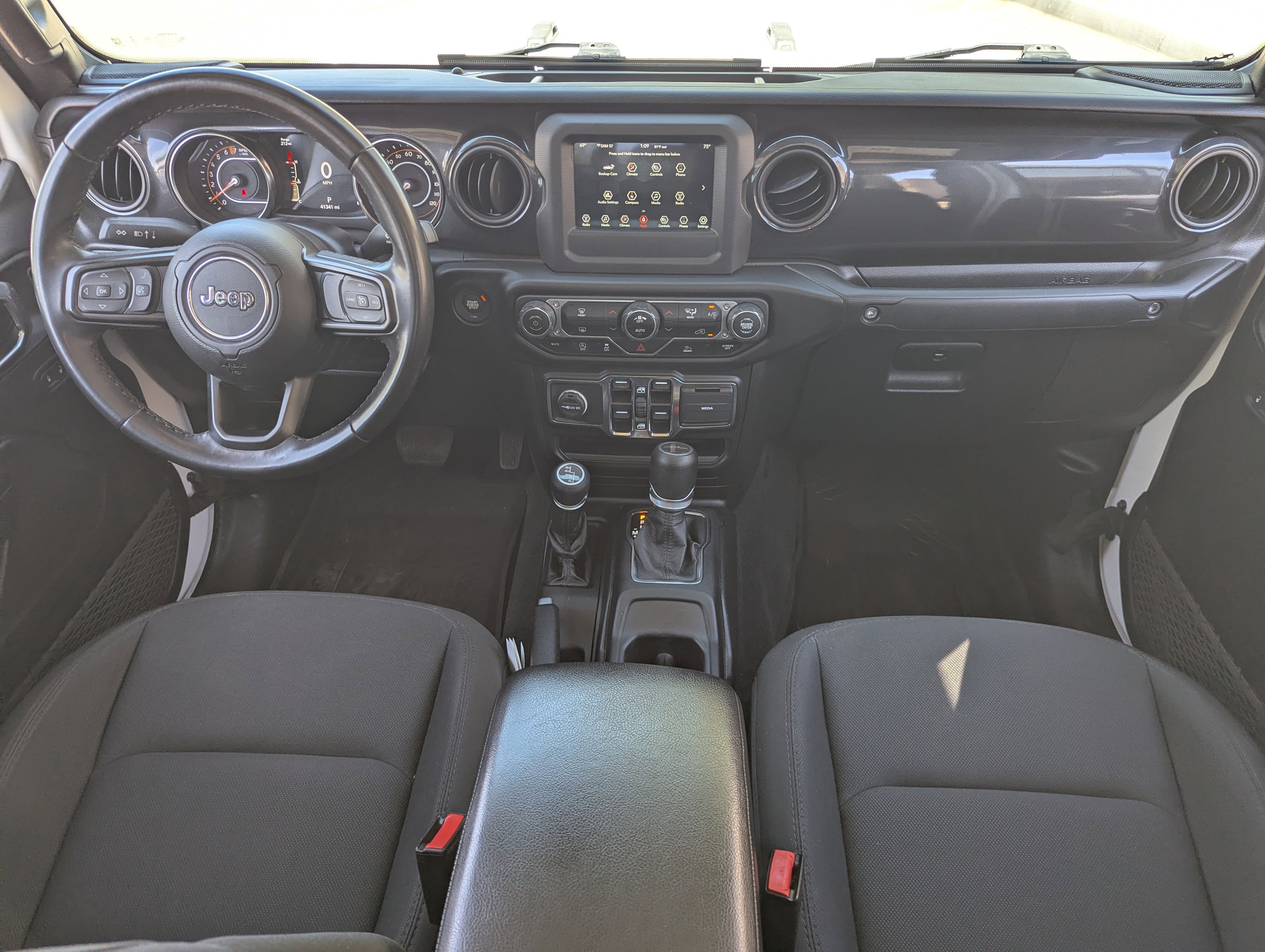 Used 2022 Jeep Gladiator Sport image 13