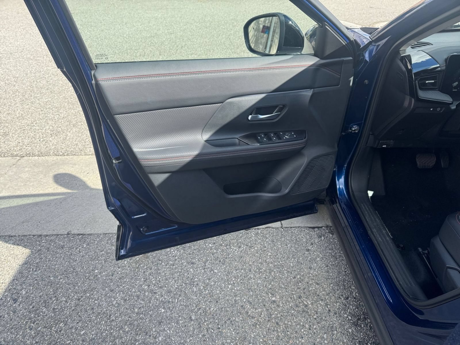 Used 2026 Nissan Kicks SR FWD image 18