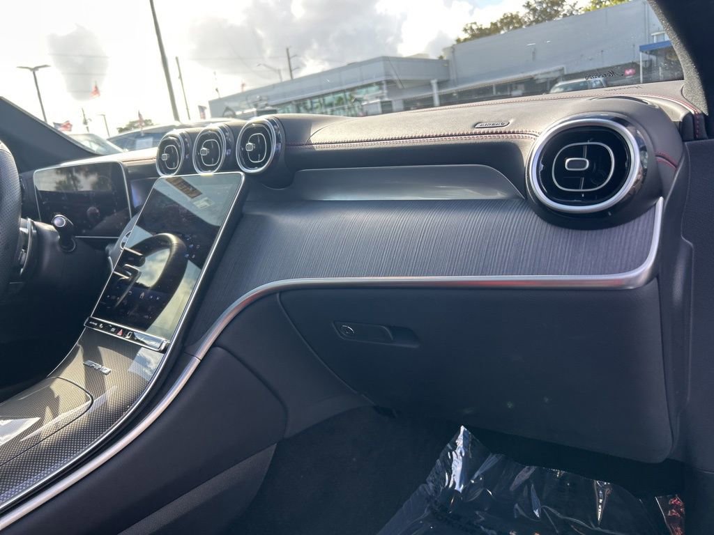 Used 2025 Mercedes-Benz GLC 43 AMG 4MATIC image 26